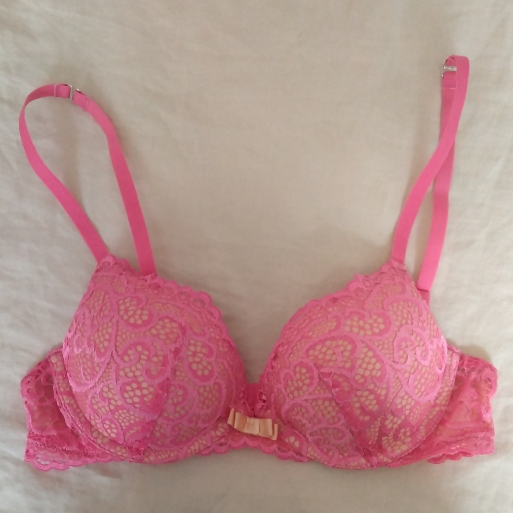 Pink Lace Bra - Frederick's Of Hollywood